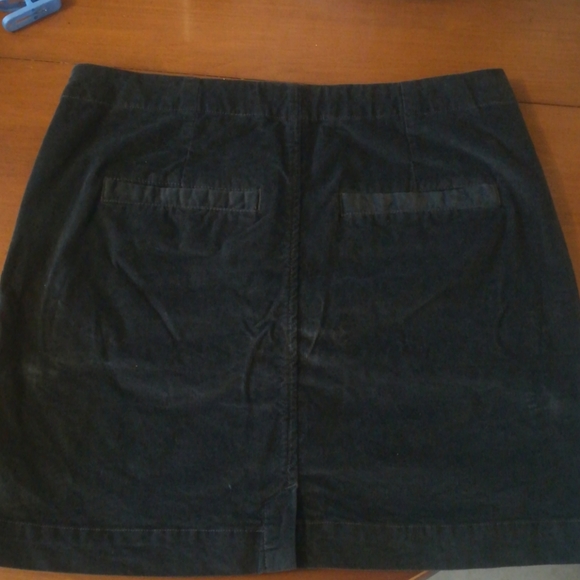 Skirt - Picture 3 of 3